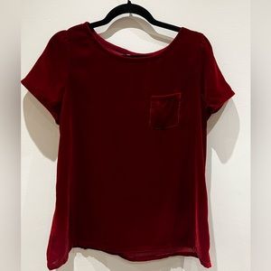 Loft burgundy velvet tshirt with pocket